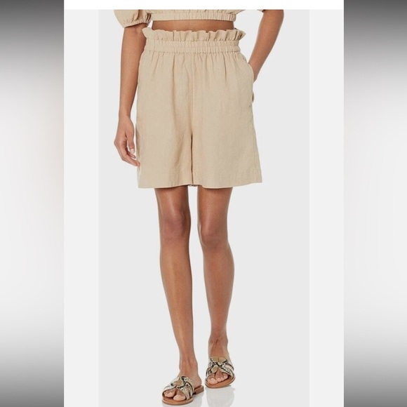 THE DROP Tan High Waist Relaxed Fit Shorts - Picture 7 of 7